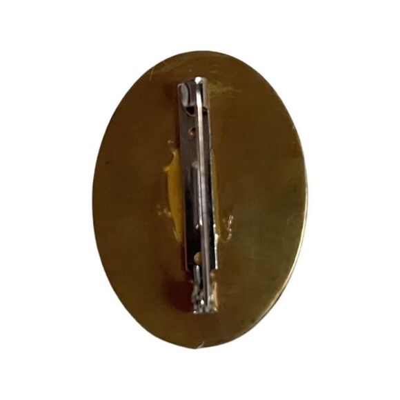 Vtg 1950’s Scene “Fruits And Legumes” Olde Store Front Stand Enamel Pin Brooch - Picture 2 of 6